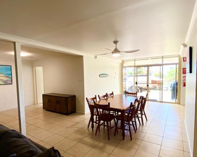 Orchid Beach Apartments Фрейзър Айлънд Екстериор снимка