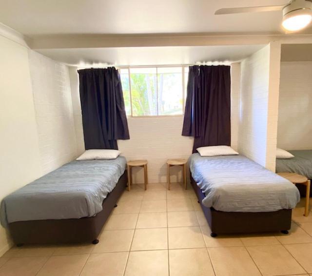 Orchid Beach Apartments Фрейзър Айлънд Екстериор снимка